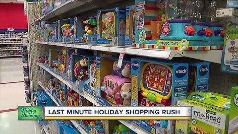 Last minute holiday shopping rush