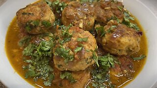 Chicken Kofta Curry I Chicken Meatballs in Gravy I India On A Plate