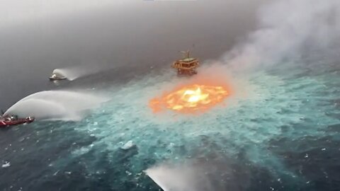 Horrifying Fire on Ocean | Eye of the fire in Gulf of Mexico