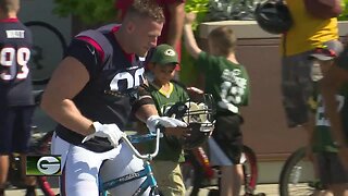 J.J. Watt takes part in Packers tradition