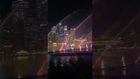 spectra - a light & Singapore water show .