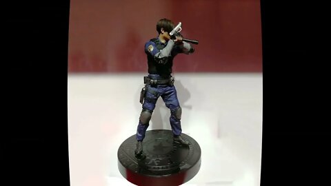 Leon Kennedy Figure Resident Evil