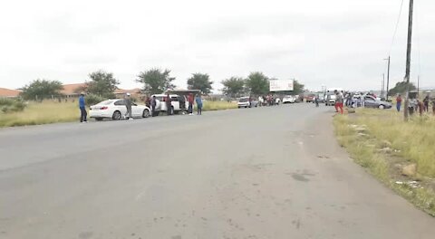 SOUTH AFRICA - Durban - Ladysmith protests (Videos) (pa8)