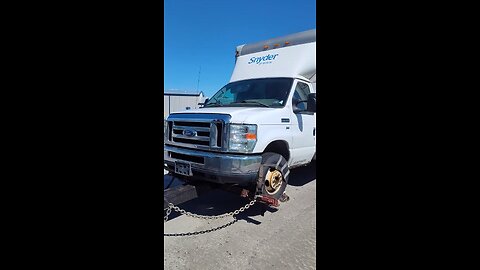 2013 Ford e350 chip truck