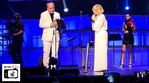 Googoosh & Shahyar Ghanbari Do Maahi Live گوگوش دوماهی