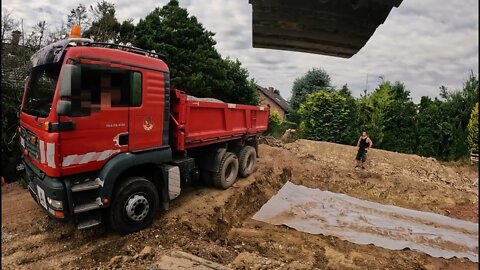 Creating a large PIT for a SINGLE-FAMILY HOUSE