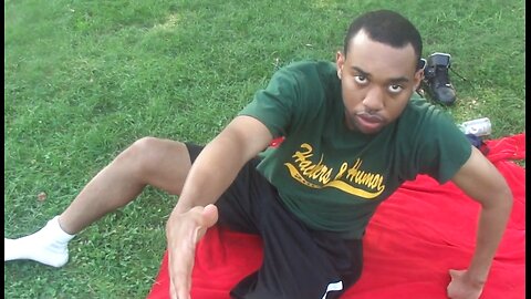 Luodong Massages Fit Black Man At The Park