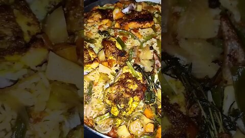 Chicken one pot #nature #asmr #fire #food #jamaica #outdoors #onepotmeals #asian #asianfood