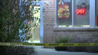 Worker injured during robbery at Steak 'n Shake