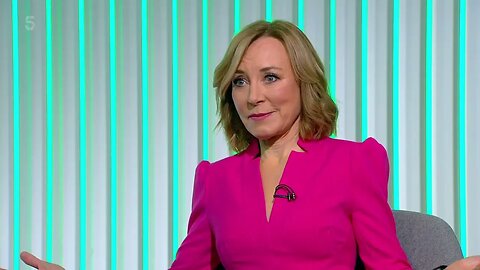 Sian Williams - Tight Dress, Black Heels - 14th Dec 2022