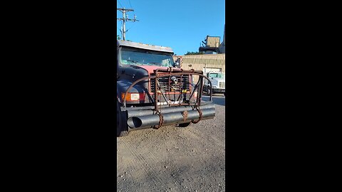 heavy Chevy box truck