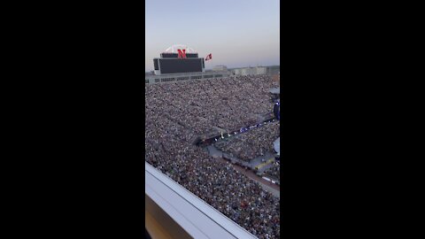 Garth brooks meets meets Nebraska