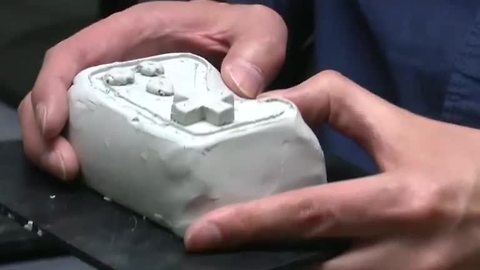 Machine mixes hands-on sculpting with 3D printing