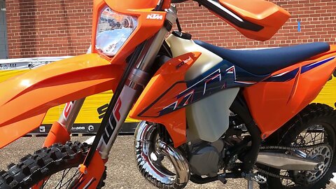 2022 KTM 300 XCW | Walkaround and Startup Sound (4K)