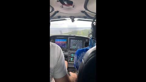 Landing in Hana, Maui - Hawaii