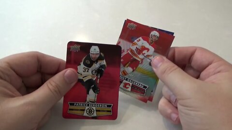 Jay opens yet another 25 packs of Tim Hortons 21/22 hockey cards