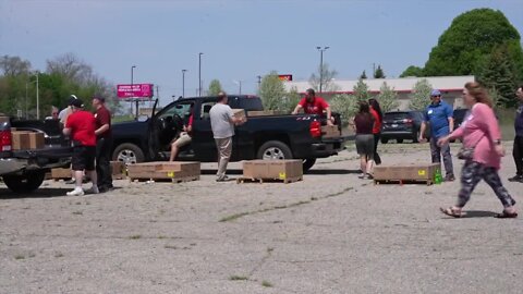 The 7: Church of Jesus Christ of Latter Day Saints donated 20 tons of food to mid-Michigan food pantries