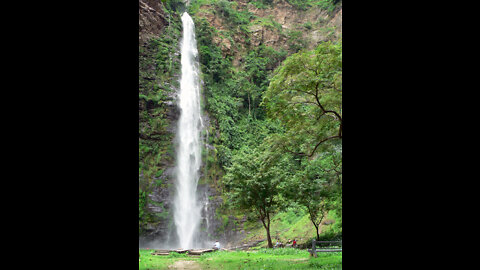 The Beautiful Wli Waterfall In Africa(Ghana)