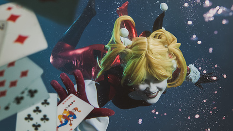 Underwater Cosplay Photography Creates Surreal Worlds: MAKING MAD