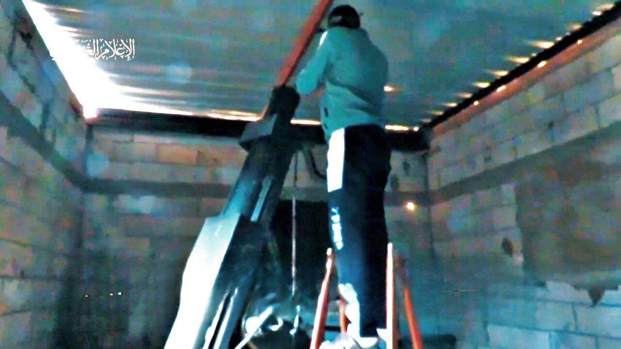 AlQassam Brigades Street Battles and BoobyTrapping Missles