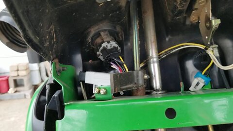 John Deere LT150 - Under the hood without an engine