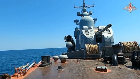 Russian navy destroy the Ukrainian corvette "Ternopol" with anti ship missile