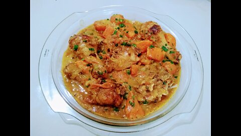 CHICKEN CASSEROLE WITH CARROTS IN MUSTARD SAUCE