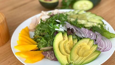 Flavorful Mango Avocado Salad with Chicken