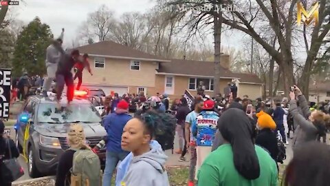 WATCH: Minneapolis BLM Protest Gets Wild, People Jumping on Cop Cars