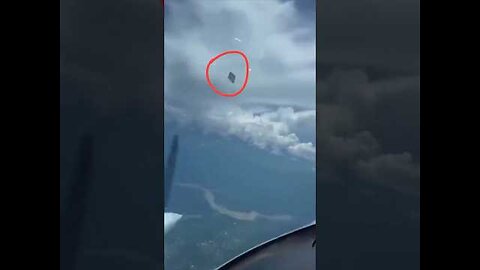 UFO filmed from Plane Window