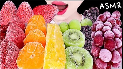 ASMR FROZEN FRUITS STRAWBERRY, GRAPE, KIWI, PINEAPPLE, BLACKBERRY EATING SOUNDS MUKBANG 먹방