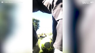 Ce jeune footballeur fait preuve d'une redoutable précision