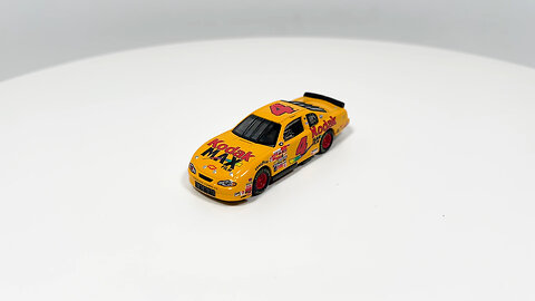 2000 Action Limited Edition Bobby Hamilton 4 Kodak Max Nascar 1:64 Diecast Car