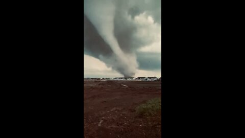 Andover Kansas Tornado Caught on Camera!