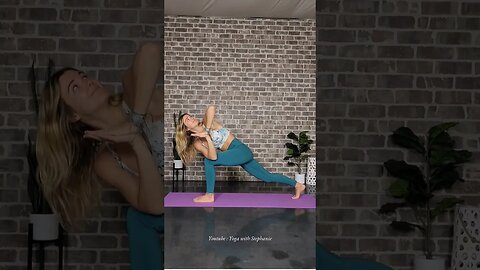 Challenging Twisty Yoga Flow for Increased Flexibility and Calmness #yoga #yogaflow #twisty #calm