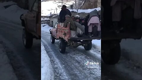 #shorts Heavy Snowfall in Drosh Town