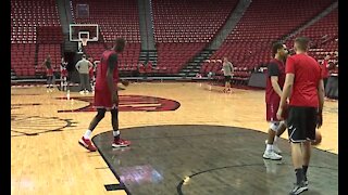 UNLV's first basketball game of season at Thomas & Mack with no fans