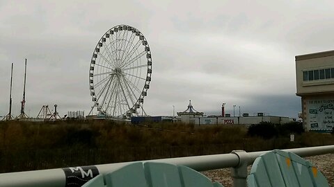 Ferris wheel on the steel Pier