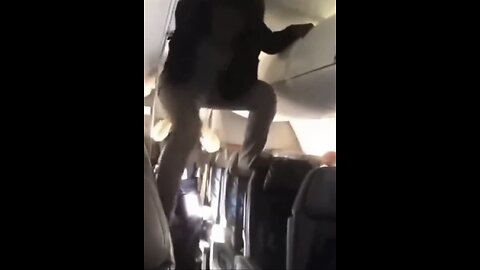 Woman has a full blown meltdown on a plane ✈️