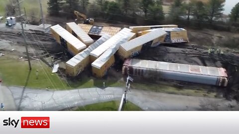 USA: Second train derails in Ohio