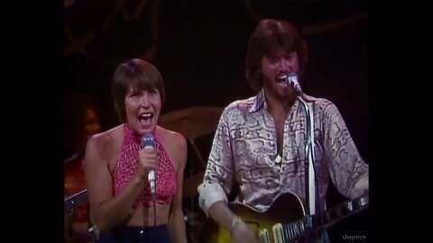 Bee Gees & Helen Reddy : To Love Somebody (HQ) Live