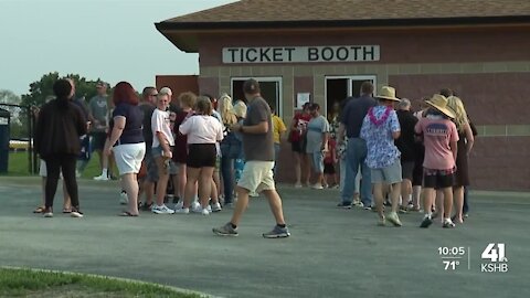 Masks no longer required at Ray-Pec schools, parents and students divided on issue