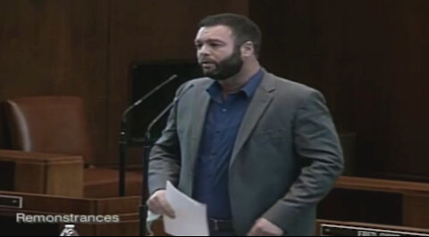 Oregon: State Senator Calls Special Session 'Illegitimate' - Removes Masks