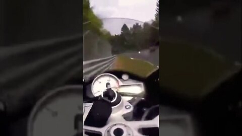 Motorcyclist narrowly escapes #shorts #bikelife #dash