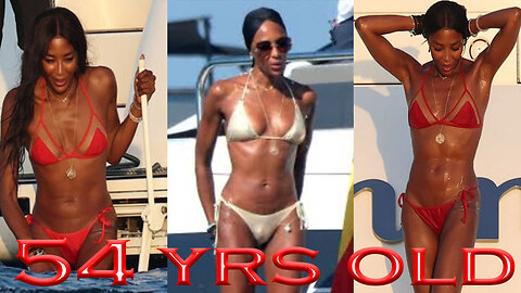 Naomi Campbell 54 Show Off Her Body on A Yacht