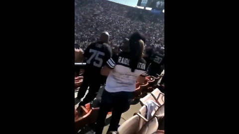 Police Forced To Intervene After Idiot Nfl Fans Get Into Massive Brawl Over Meaningless Game