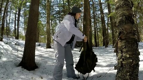 Solo Winter Bushcraft: Overnight in an Elevated Shelter-2