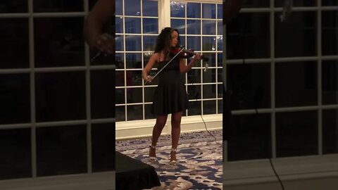 TRUMP VIOLIN BEDMINSTER NJ Battle Hymn of the Republic performed at the Presidents fundraiser 8/22