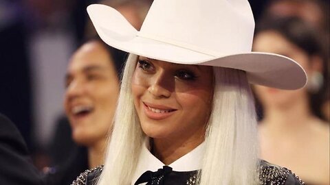 Beyonce Snubbed for Country Awards!