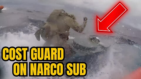 💥WILD RIDE! Coast Guard jumps on fleeing narco-sub in Pacific Ocean